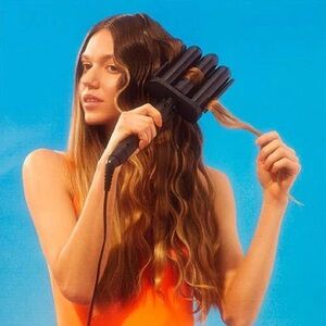 AMIKA WAVE HAIR TOOL